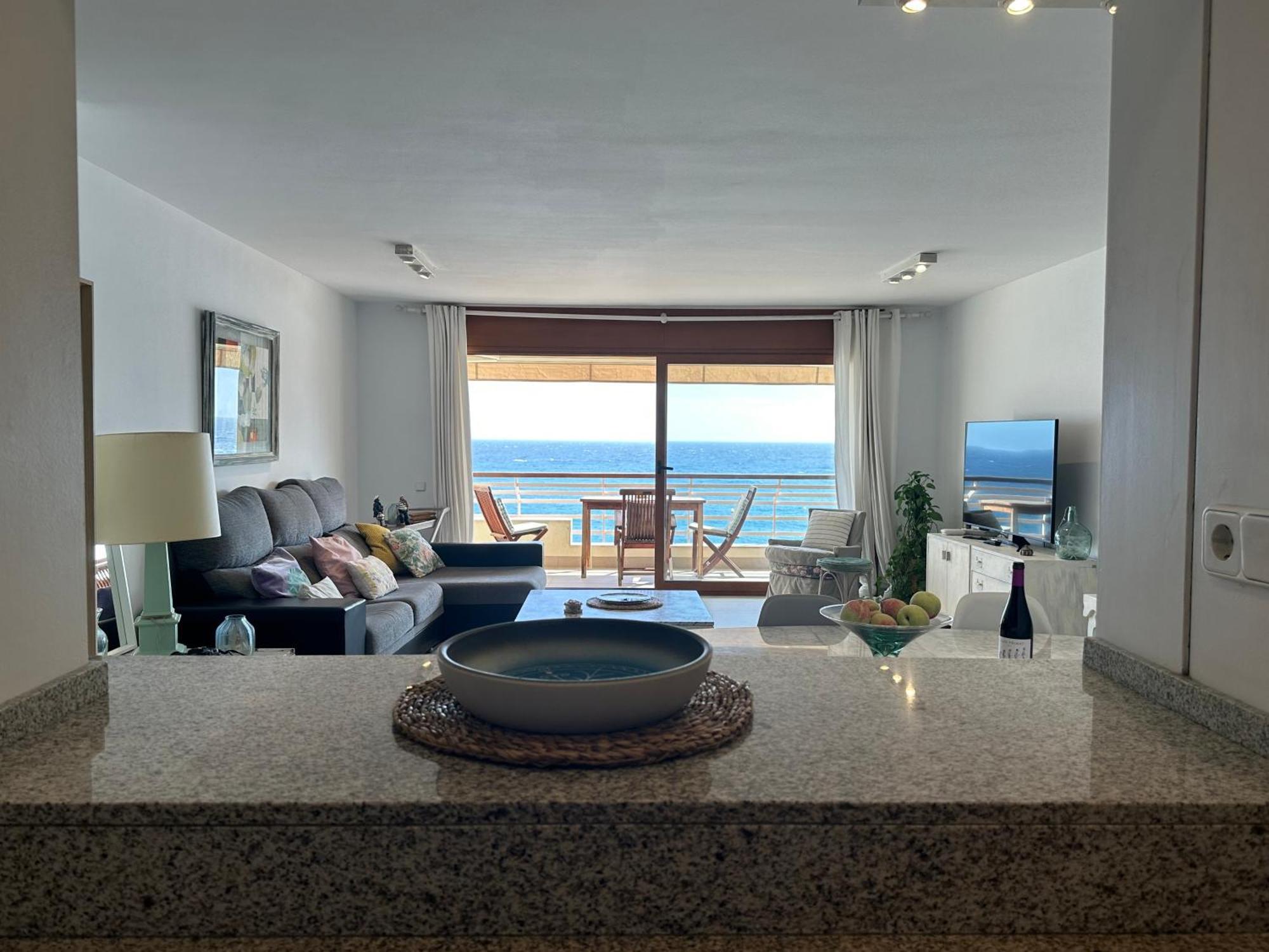 Lets Holidays Tropicana Sea Views 4 Tossa de Mar Esterno foto